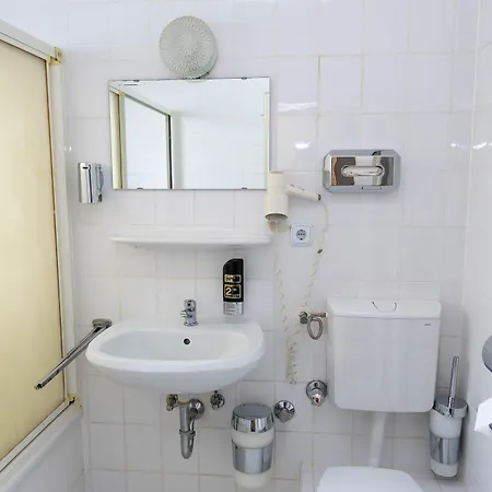 Rossija Hotel 3*